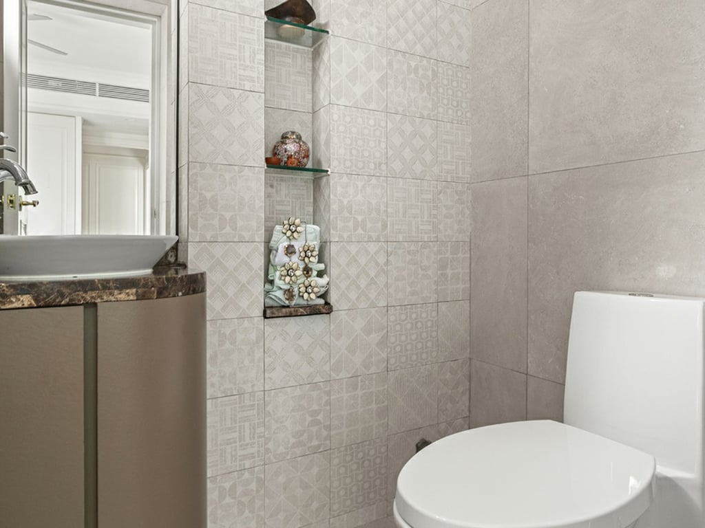 https://img.propertyraptor.com/cdn-cgi/imagedelivery/KD5bF_AFL0JDTbKLWF7z9g/ap8/ap8_001/hornet/prp/img/0dd32e3388679a393acbf91d5dc1808c.jpg/public