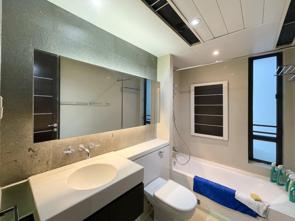 11 Macdonnell Road
