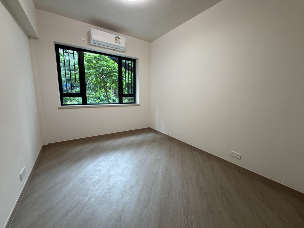https://img.propertyraptor.com/cdn-cgi/imagedelivery/KD5bF_AFL0JDTbKLWF7z9g/ap8/ap8_001/hornet/prp/img/0e358f32205b457a01020ddb135c6d25-wtm.jpg/public