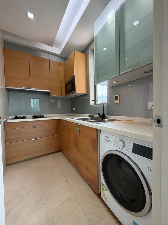 https://img.propertyraptor.com/cdn-cgi/imagedelivery/KD5bF_AFL0JDTbKLWF7z9g/ap8/ap8_001/hornet/prp/img/0e4500e40034188e4334ce96b0a13d12-wtm.jpg/public