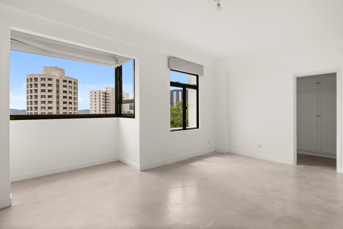 https://img.propertyraptor.com/cdn-cgi/imagedelivery/KD5bF_AFL0JDTbKLWF7z9g/ap8/ap8_001/hornet/prp/img/0e5f132d7471375ae09e95eaed4109b4-wtm.jpg/public