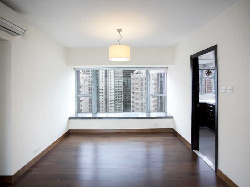 https://img.propertyraptor.com/cdn-cgi/imagedelivery/KD5bF_AFL0JDTbKLWF7z9g/ap8/ap8_001/hornet/prp/img/0e90fd3299bb0a04dfc78c90e2b5d594.jpg/public