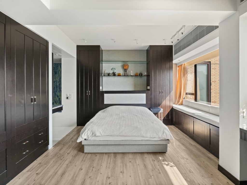 https://img.propertyraptor.com/cdn-cgi/imagedelivery/KD5bF_AFL0JDTbKLWF7z9g/ap8/ap8_001/hornet/prp/img/0f4d9c223dd7b76c13725d65d74274f1.jpg/public