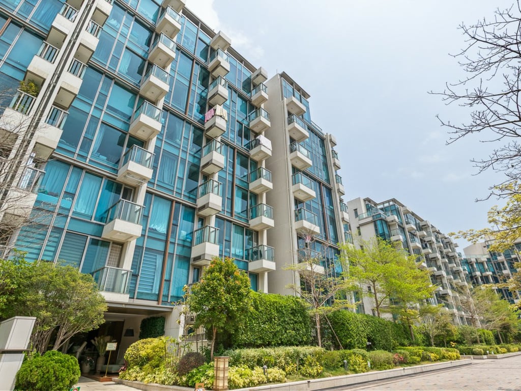 https://img.propertyraptor.com/cdn-cgi/imagedelivery/KD5bF_AFL0JDTbKLWF7z9g/ap8/ap8_001/hornet/prp/img/0f9e04ff86f073f5d08668ef00c31d31.jpg/public