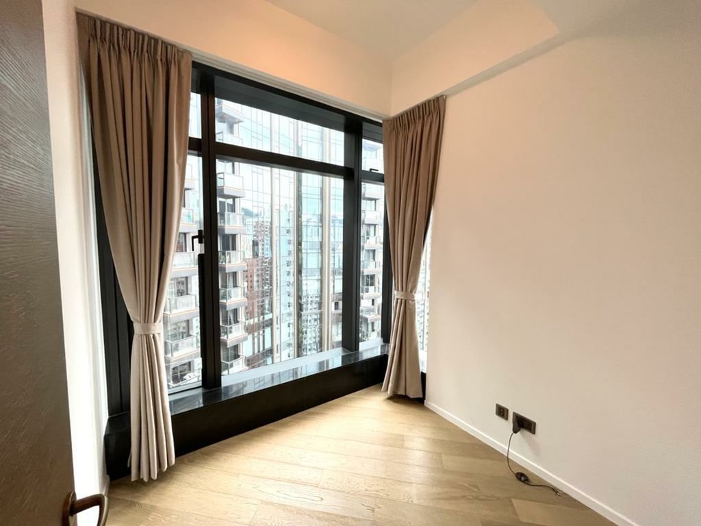 https://img.propertyraptor.com/cdn-cgi/imagedelivery/KD5bF_AFL0JDTbKLWF7z9g/ap8/ap8_001/hornet/prp/img/1029dbcebd1cf03d938b2584c4ddd259-wtm.jpg/public
