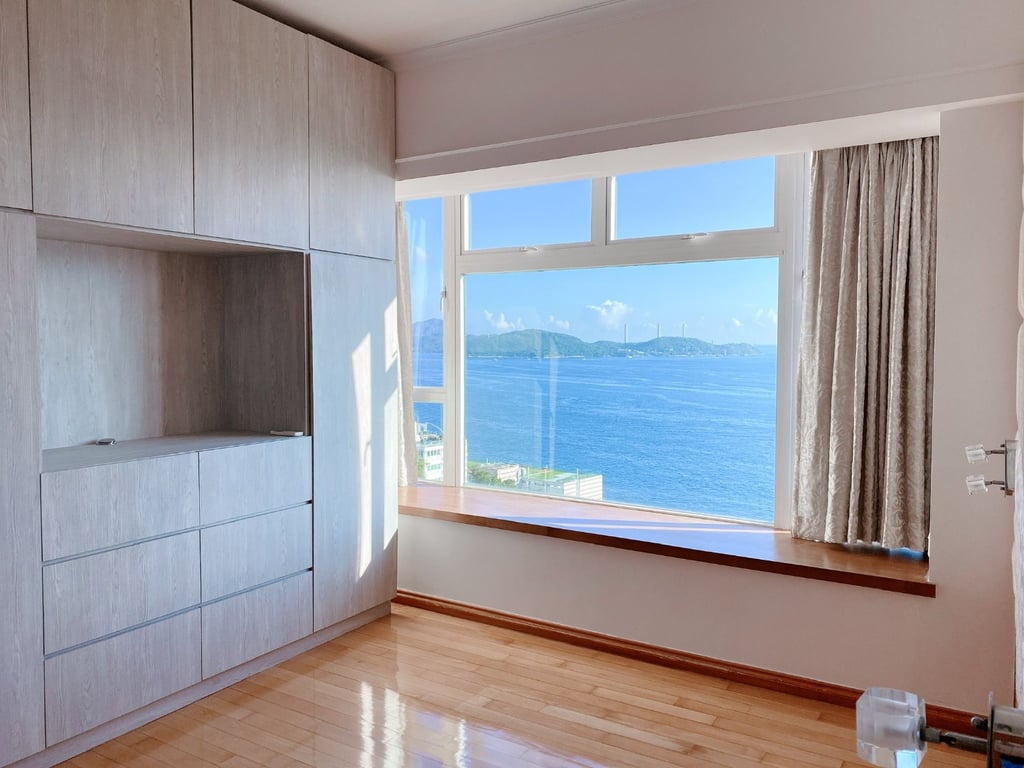 https://img.propertyraptor.com/cdn-cgi/imagedelivery/KD5bF_AFL0JDTbKLWF7z9g/ap8/ap8_001/hornet/prp/img/108fac41ee061f1ac2c51c3ba45086a4-wtm.jpg/public