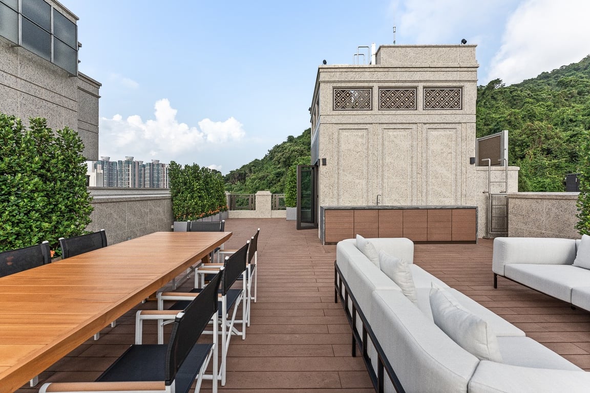 https://img.propertyraptor.com/cdn-cgi/imagedelivery/KD5bF_AFL0JDTbKLWF7z9g/ap8/ap8_001/hornet/prp/img/10bf5ea6b90aeda8b63afefe1c3d9829-wtm.jpg/public