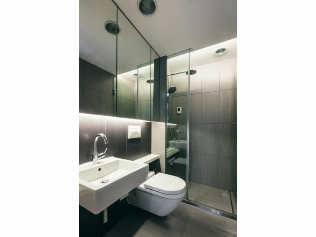https://img.propertyraptor.com/cdn-cgi/imagedelivery/KD5bF_AFL0JDTbKLWF7z9g/ap8/ap8_001/hornet/prp/img/10e2c84b322ebe207374bae4f0336108.jpg/public