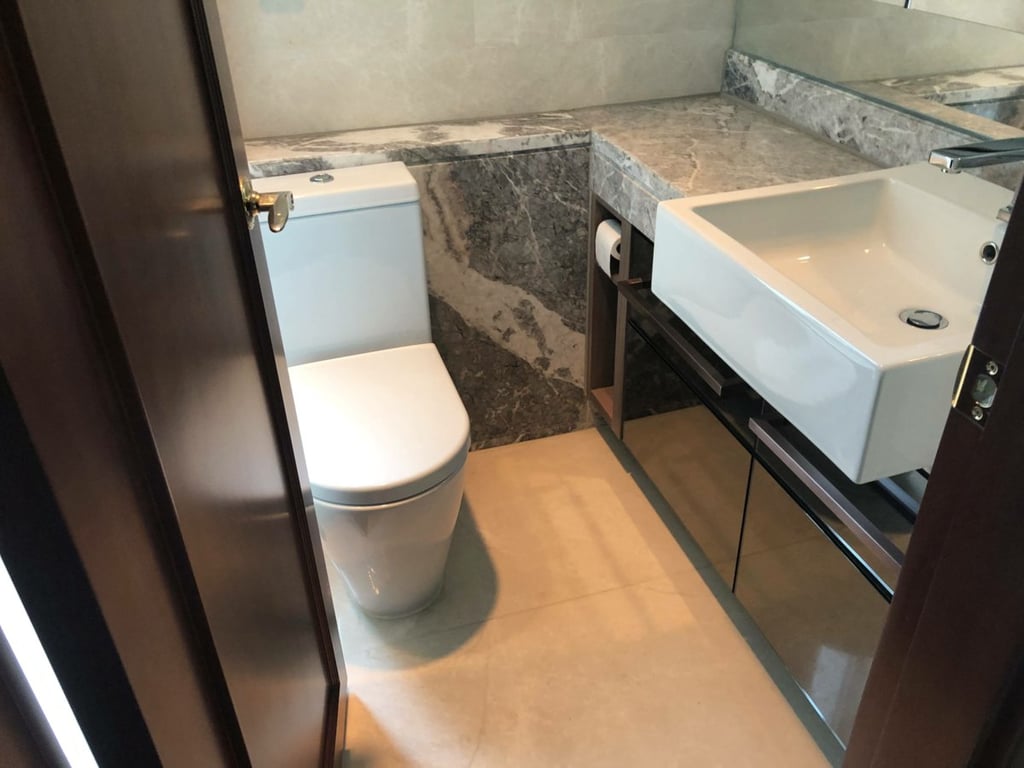 https://img.propertyraptor.com/cdn-cgi/imagedelivery/KD5bF_AFL0JDTbKLWF7z9g/ap8/ap8_001/hornet/prp/img/110cacc68e9b88203cf2283173146973.jpg/public