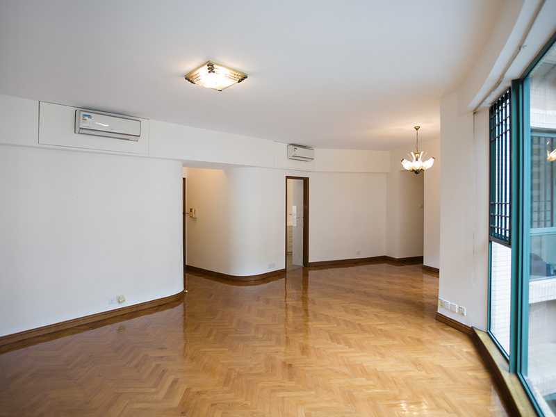 Hillsborough Court