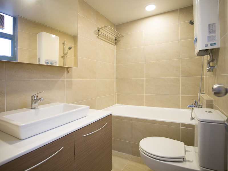 https://img.propertyraptor.com/cdn-cgi/imagedelivery/KD5bF_AFL0JDTbKLWF7z9g/ap8/ap8_001/hornet/prp/img/11a3aef8819479b6b4353883ce8d8f6c.jpg/public