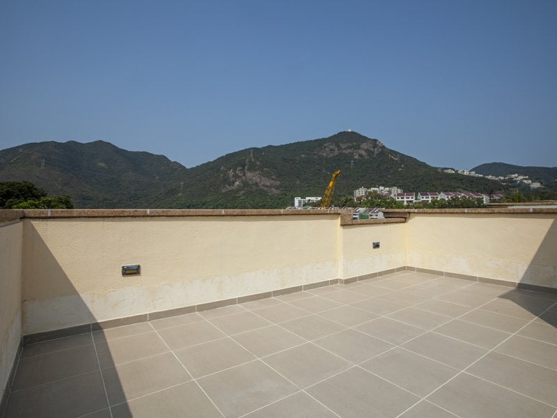 https://img.propertyraptor.com/cdn-cgi/imagedelivery/KD5bF_AFL0JDTbKLWF7z9g/ap8/ap8_001/hornet/prp/img/123c48898a38a1c9ff88cfb246ee2a4d.jpg/public