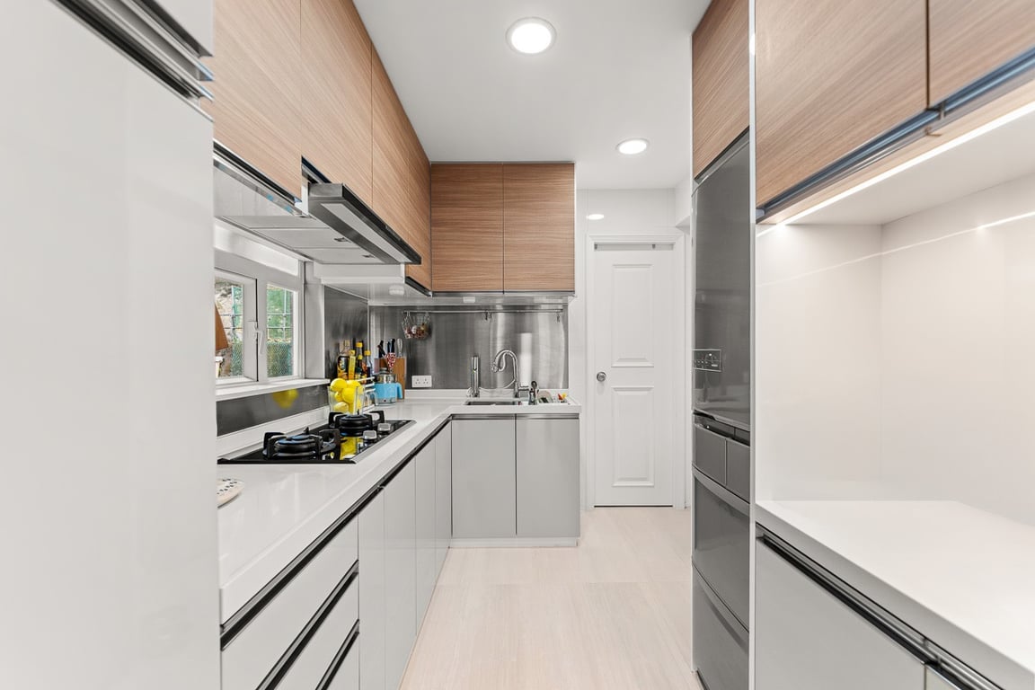 https://img.propertyraptor.com/cdn-cgi/imagedelivery/KD5bF_AFL0JDTbKLWF7z9g/ap8/ap8_001/hornet/prp/img/128bd9bfcec1461bf429bc5a06bac835-wtm.jpg/public