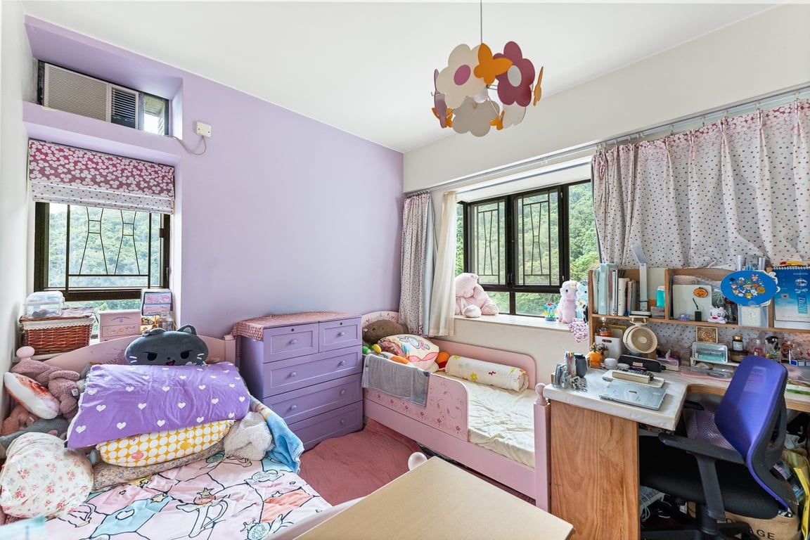 https://img.propertyraptor.com/cdn-cgi/imagedelivery/KD5bF_AFL0JDTbKLWF7z9g/ap8/ap8_001/hornet/prp/img/133421aa3185f50b8fb5ba5999245848-wtm.jpg/public