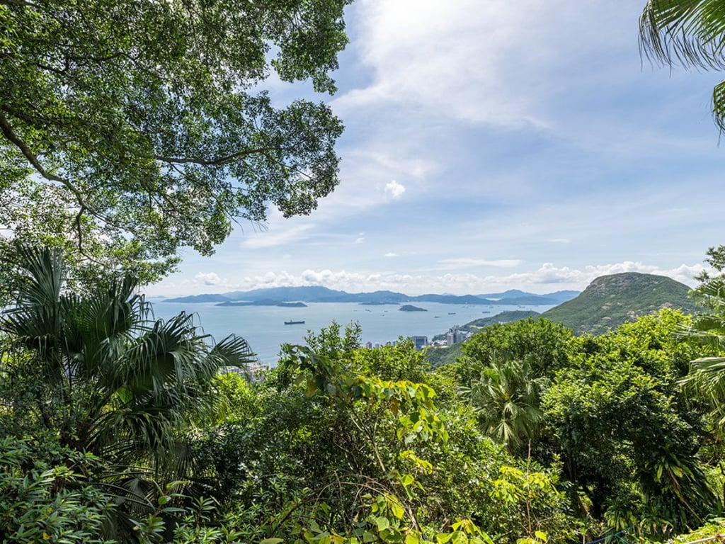 https://img.propertyraptor.com/cdn-cgi/imagedelivery/KD5bF_AFL0JDTbKLWF7z9g/ap8/ap8_001/hornet/prp/img/134c92a299c53ba9f14b3402daabf8bd.jpg/public