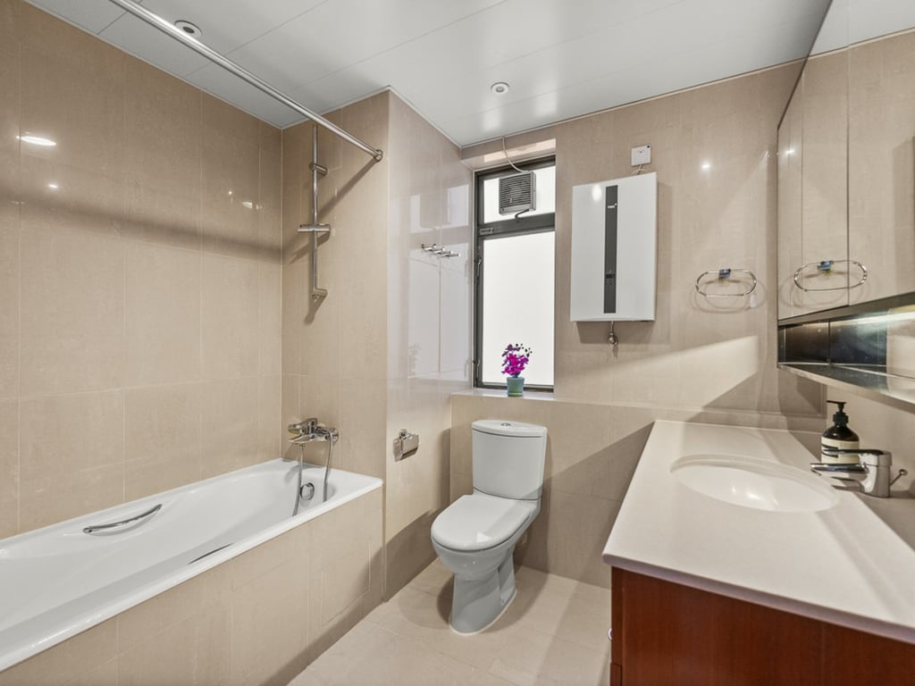 Bamboo Grove Blk 82