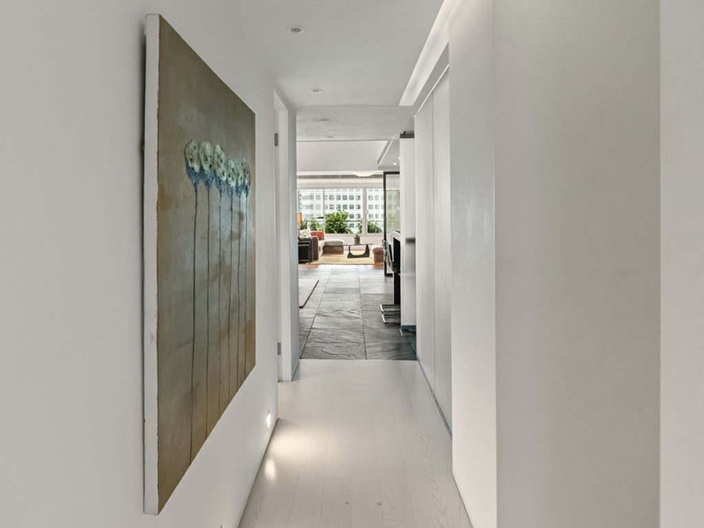 https://img.propertyraptor.com/cdn-cgi/imagedelivery/KD5bF_AFL0JDTbKLWF7z9g/ap8/ap8_001/hornet/prp/img/13d3cfff6b48bcdd85134453d74d2a82.jpg/public