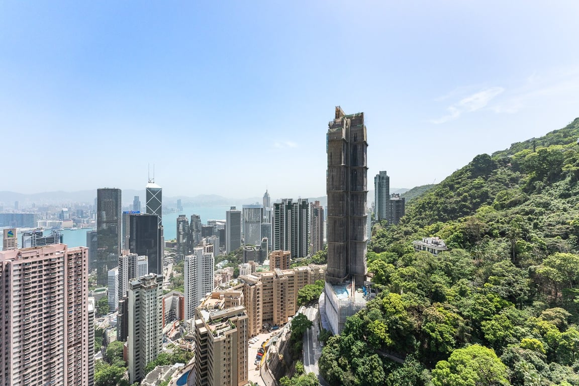https://img.propertyraptor.com/cdn-cgi/imagedelivery/KD5bF_AFL0JDTbKLWF7z9g/ap8/ap8_001/hornet/prp/img/13eda264e67645a1e916410646491a16-wtm.jpg/public