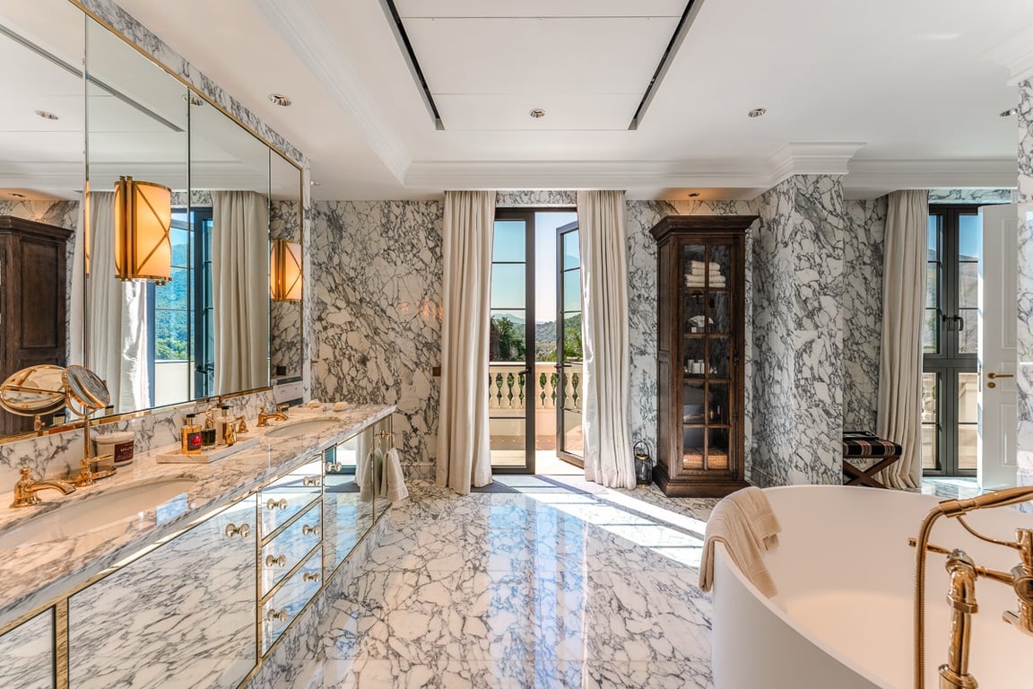 https://img.propertyraptor.com/cdn-cgi/imagedelivery/KD5bF_AFL0JDTbKLWF7z9g/ap8/ap8_001/hornet/prp/img/1472b8a7d174c037768fa3e24885a260-wtm.jpg/public