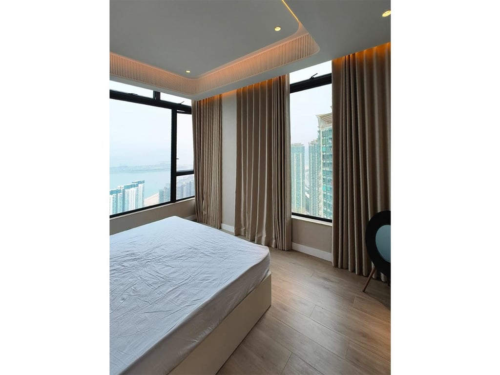 https://img.propertyraptor.com/cdn-cgi/imagedelivery/KD5bF_AFL0JDTbKLWF7z9g/ap8/ap8_001/hornet/prp/img/14d1231ba319a096b8de6f0cb3869758-wtm.jpg/public