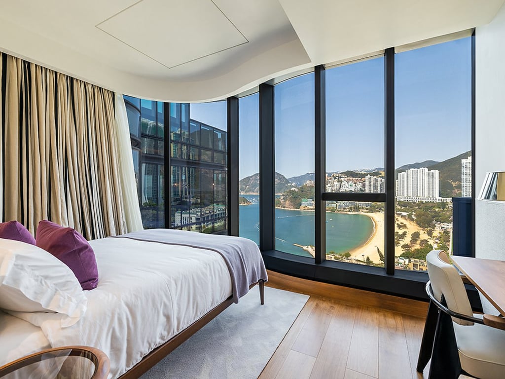 https://img.propertyraptor.com/cdn-cgi/imagedelivery/KD5bF_AFL0JDTbKLWF7z9g/ap8/ap8_001/hornet/prp/img/1519f2b3afdace8b77385ceb26b2629b.jpg/public