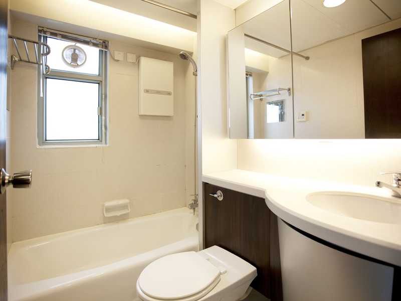 https://img.propertyraptor.com/cdn-cgi/imagedelivery/KD5bF_AFL0JDTbKLWF7z9g/ap8/ap8_001/hornet/prp/img/1541b97806bbb39108da0648c187d70e.jpg/public