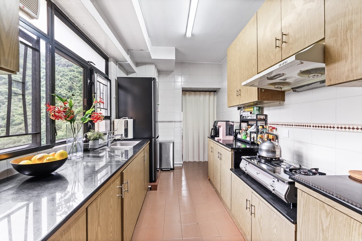 https://img.propertyraptor.com/cdn-cgi/imagedelivery/KD5bF_AFL0JDTbKLWF7z9g/ap8/ap8_001/hornet/prp/img/156fd6437ef99b1e58d2aafcf2702a27-wtm.jpg/public