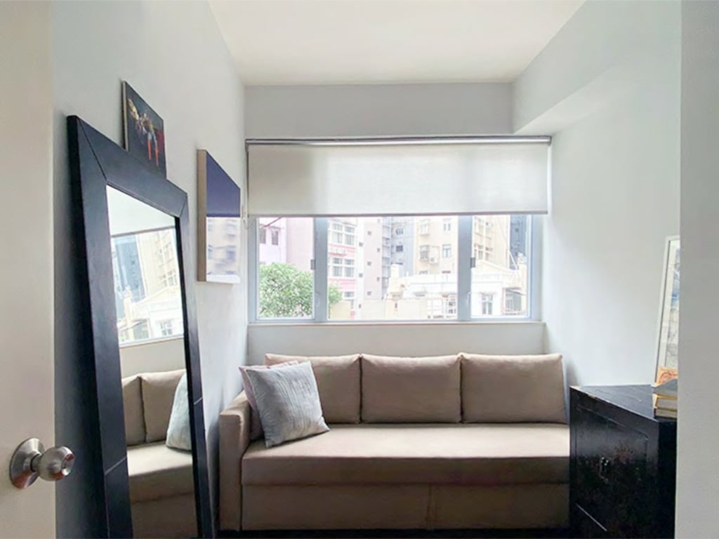 21-23 Sing Woo Road