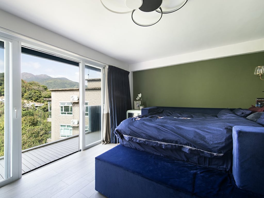 https://img.propertyraptor.com/cdn-cgi/imagedelivery/KD5bF_AFL0JDTbKLWF7z9g/ap8/ap8_001/hornet/prp/img/157e69b6fa75494832c7fcdce45e737e.jpg/public