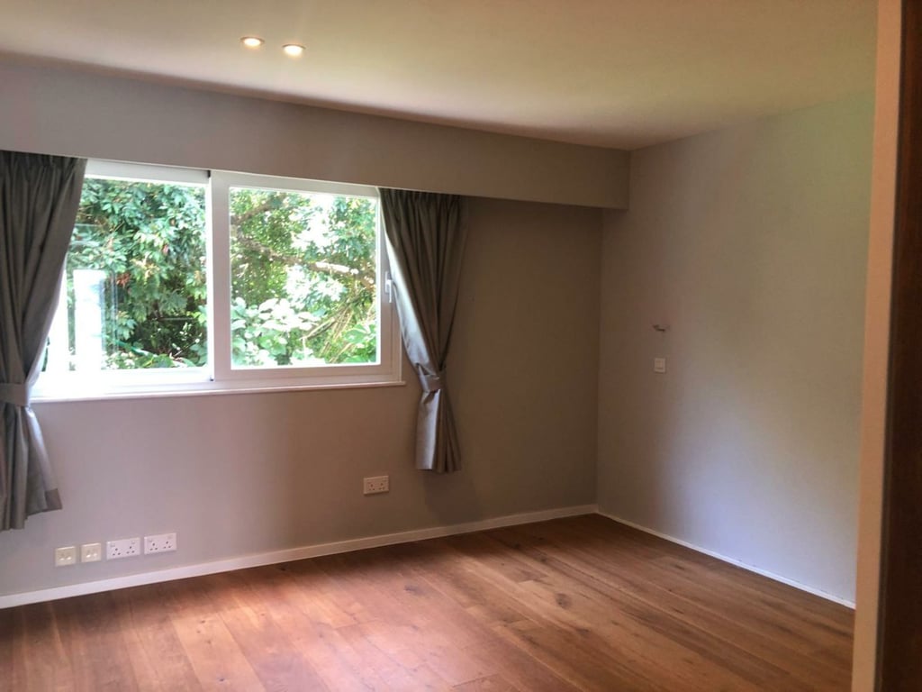 https://img.propertyraptor.com/cdn-cgi/imagedelivery/KD5bF_AFL0JDTbKLWF7z9g/ap8/ap8_001/hornet/prp/img/1584cc27302f2976aba4a0821175686b-wtm.jpg/public