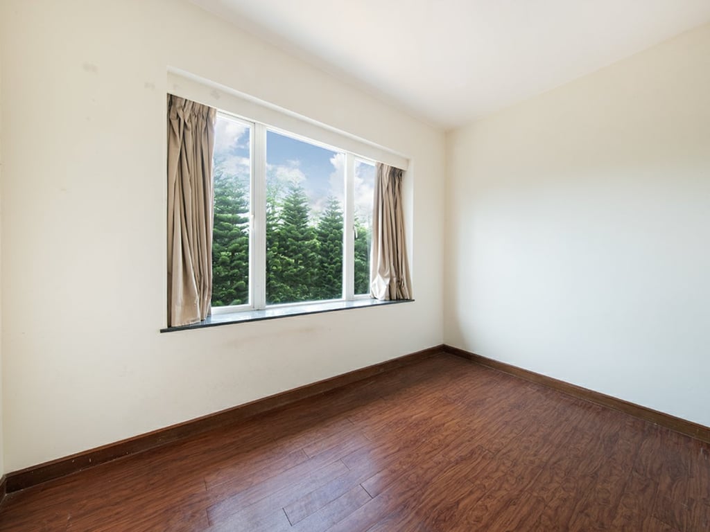 https://img.propertyraptor.com/cdn-cgi/imagedelivery/KD5bF_AFL0JDTbKLWF7z9g/ap8/ap8_001/hornet/prp/img/159ca9498ebe940d35b92e4c265d656b.jpg/public