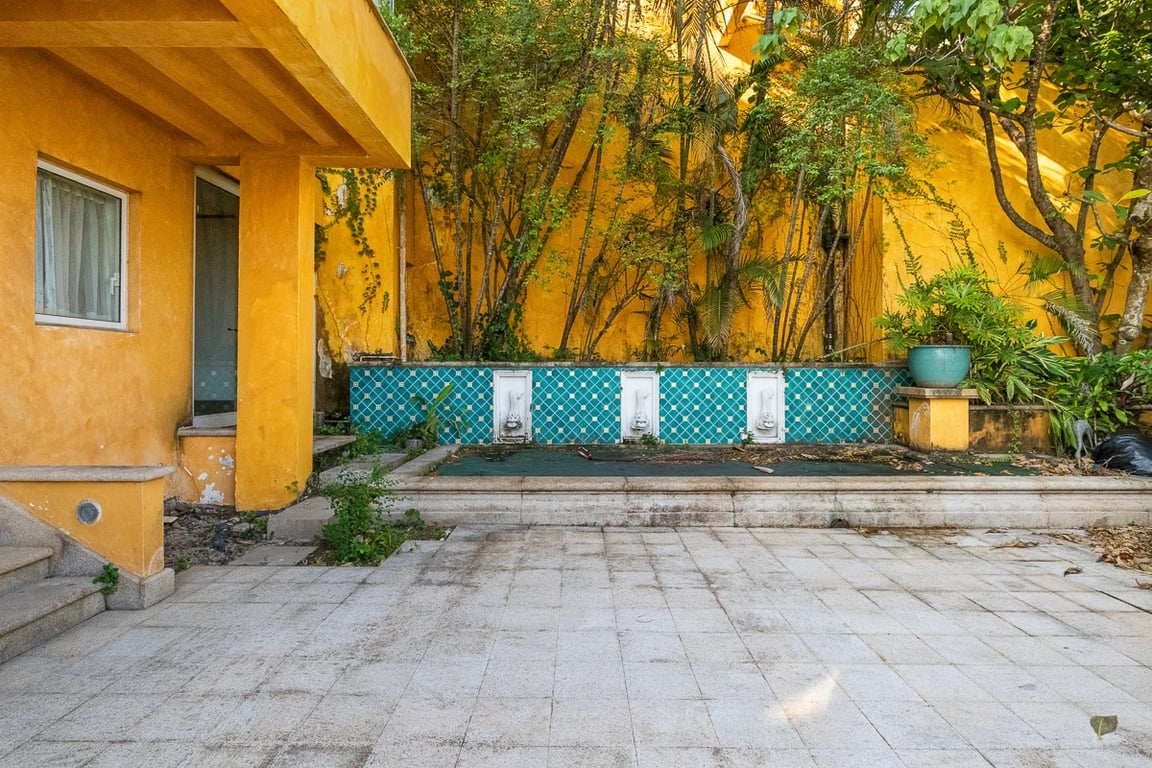 https://img.propertyraptor.com/cdn-cgi/imagedelivery/KD5bF_AFL0JDTbKLWF7z9g/ap8/ap8_001/hornet/prp/img/15e40674cbd4bddf49b1b9b071a413bf-wtm.jpg/public
