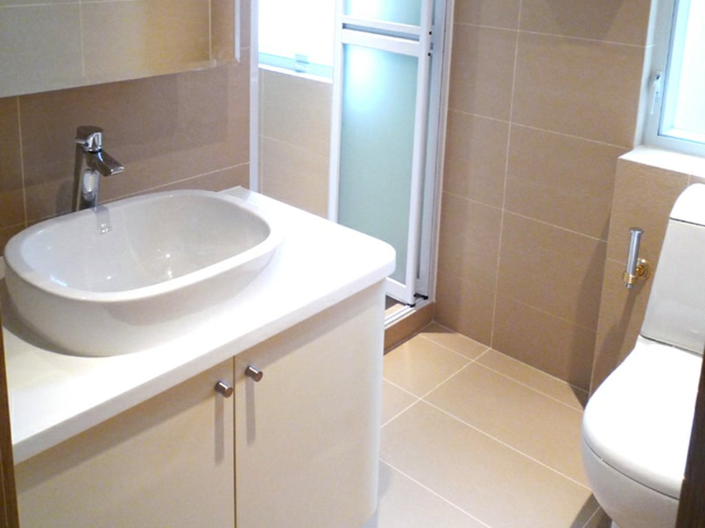 https://img.propertyraptor.com/cdn-cgi/imagedelivery/KD5bF_AFL0JDTbKLWF7z9g/ap8/ap8_001/hornet/prp/img/160bd8645a3e59535f541de9381ba2be-wtm.jpg/public