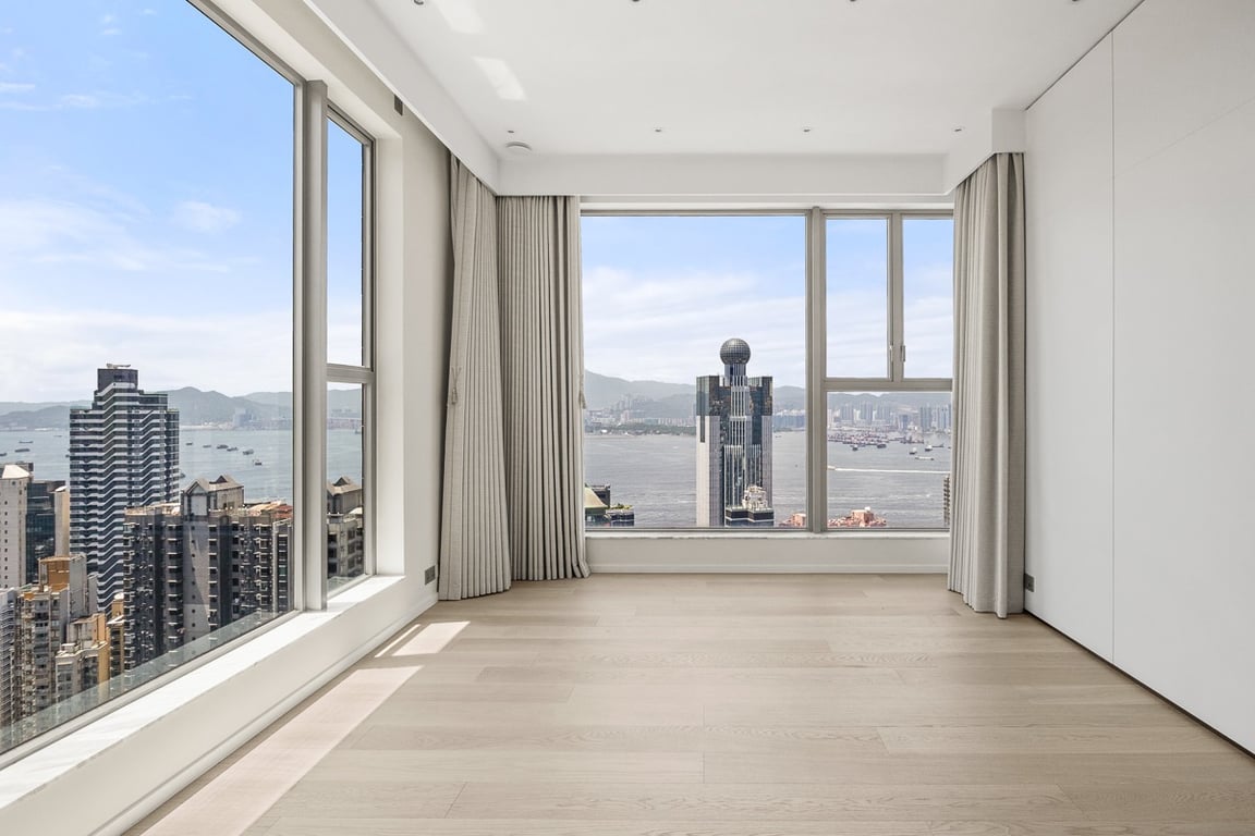https://img.propertyraptor.com/cdn-cgi/imagedelivery/KD5bF_AFL0JDTbKLWF7z9g/ap8/ap8_001/hornet/prp/img/168b2d1b63b9f97154478e7f27cd8d57-wtm.jpg/public