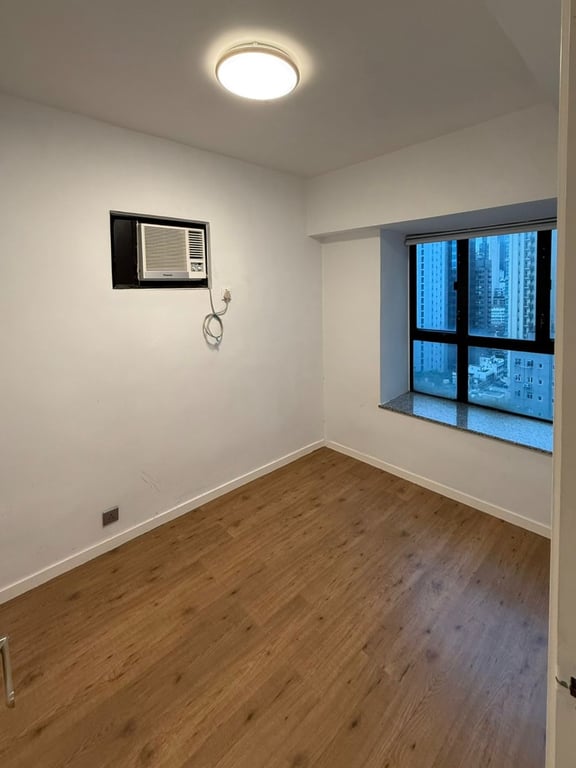https://img.propertyraptor.com/cdn-cgi/imagedelivery/KD5bF_AFL0JDTbKLWF7z9g/ap8/ap8_001/hornet/prp/img/169a4a8df5a46c107f887e5fdd604525-wtm.jpg/public