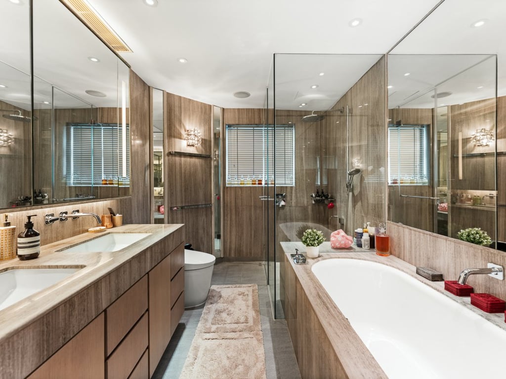 https://img.propertyraptor.com/cdn-cgi/imagedelivery/KD5bF_AFL0JDTbKLWF7z9g/ap8/ap8_001/hornet/prp/img/16ba6b61411e7d612c7c987444b97041-wtm.jpg/public