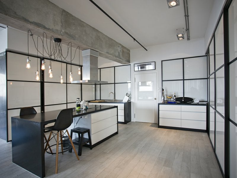 https://img.propertyraptor.com/cdn-cgi/imagedelivery/KD5bF_AFL0JDTbKLWF7z9g/ap8/ap8_001/hornet/prp/img/17189d092fa7ee7f15b914e3b2ea06a4.jpg/public