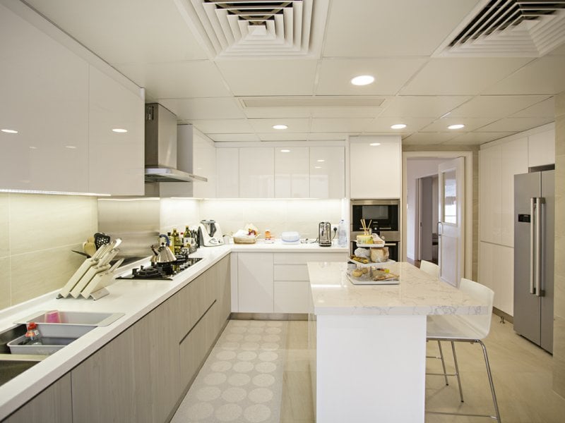 https://img.propertyraptor.com/cdn-cgi/imagedelivery/KD5bF_AFL0JDTbKLWF7z9g/ap8/ap8_001/hornet/prp/img/174ae24763489a88c34f414612f824dd.jpg/public