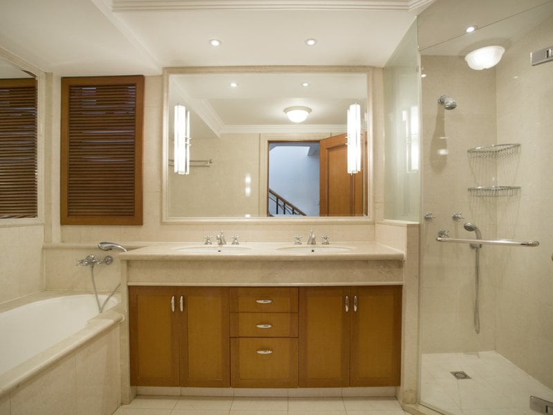 https://img.propertyraptor.com/cdn-cgi/imagedelivery/KD5bF_AFL0JDTbKLWF7z9g/ap8/ap8_001/hornet/prp/img/17667c7efb22b71d0f8cc7e8e4d8e489.jpg/public