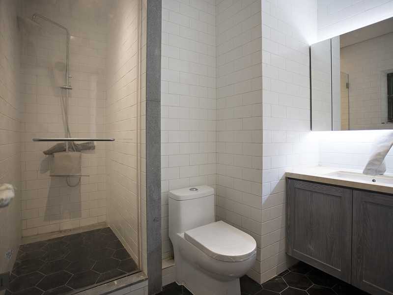 https://img.propertyraptor.com/cdn-cgi/imagedelivery/KD5bF_AFL0JDTbKLWF7z9g/ap8/ap8_001/hornet/prp/img/17690532124c932ff1f18fe28e96bab5.jpg/public