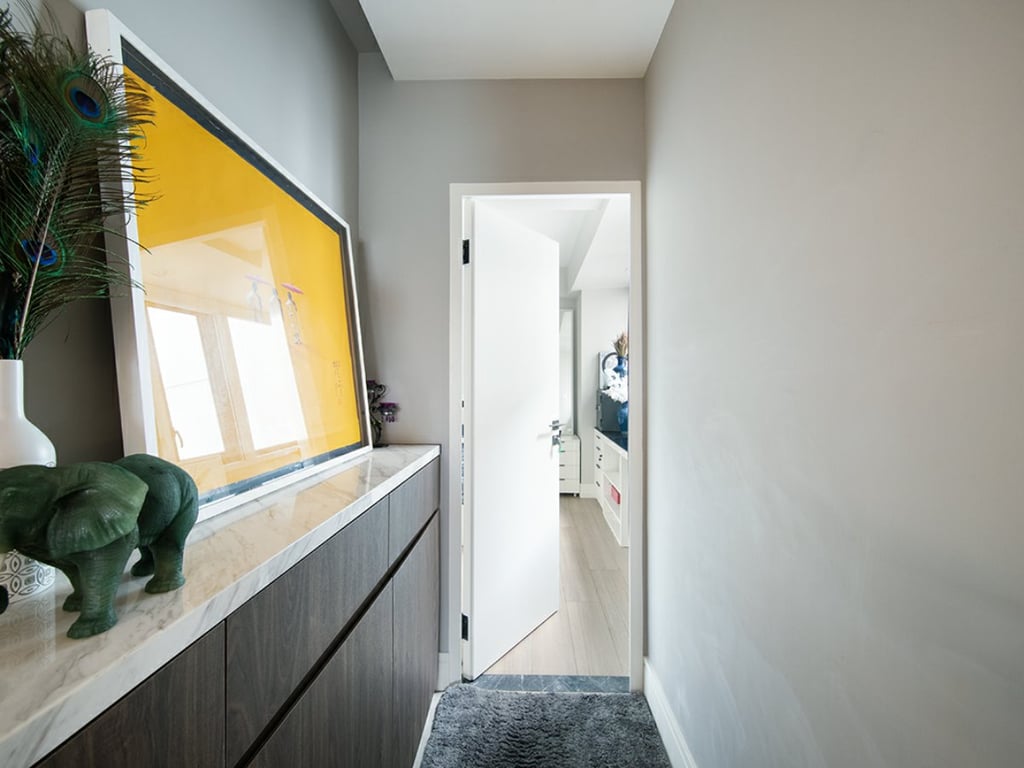 https://img.propertyraptor.com/cdn-cgi/imagedelivery/KD5bF_AFL0JDTbKLWF7z9g/ap8/ap8_001/hornet/prp/img/17801cd4e5a56f1ba7f2c69ada633fe7-wtm.jpg/public