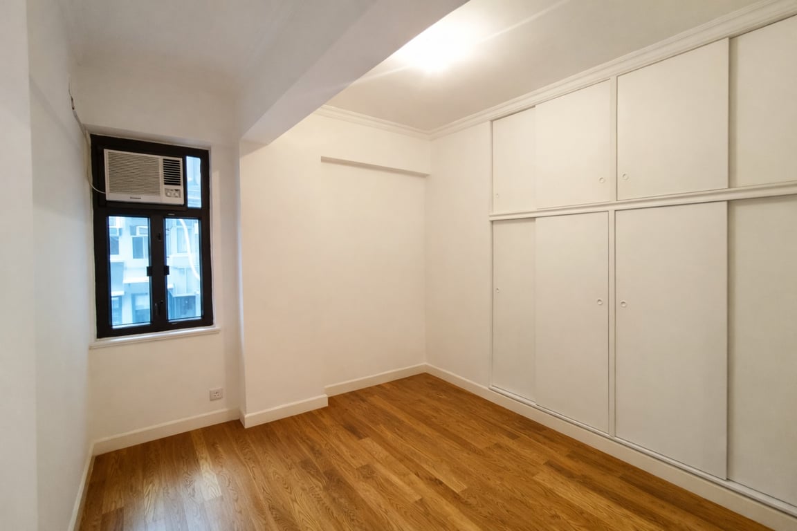 https://img.propertyraptor.com/cdn-cgi/imagedelivery/KD5bF_AFL0JDTbKLWF7z9g/ap8/ap8_001/hornet/prp/img/1812f0dc7a4b667759d3b270450d2b19-wtm.jpg/public