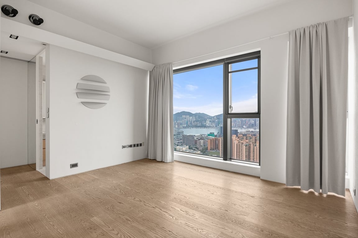 https://img.propertyraptor.com/cdn-cgi/imagedelivery/KD5bF_AFL0JDTbKLWF7z9g/ap8/ap8_001/hornet/prp/img/18788a874fc22ee0988f30db3ed726b7-wtm.jpg/public
