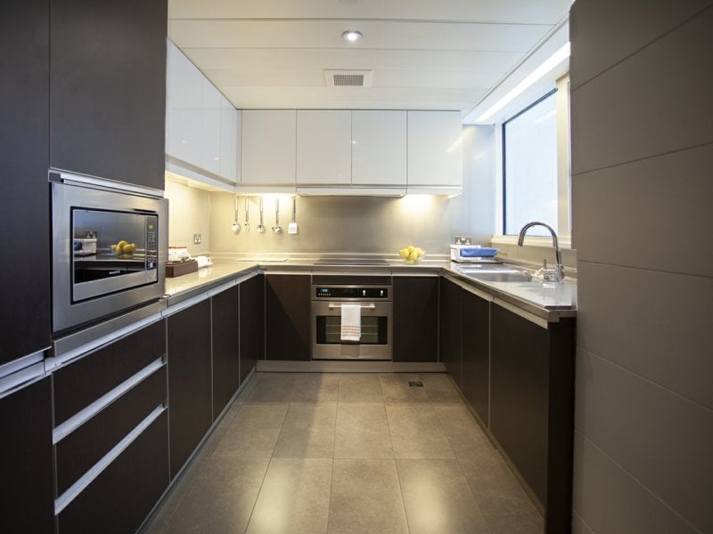 https://img.propertyraptor.com/cdn-cgi/imagedelivery/KD5bF_AFL0JDTbKLWF7z9g/ap8/ap8_001/hornet/prp/img/1882b23447404236b259d8b07739b4b0.jpg/public