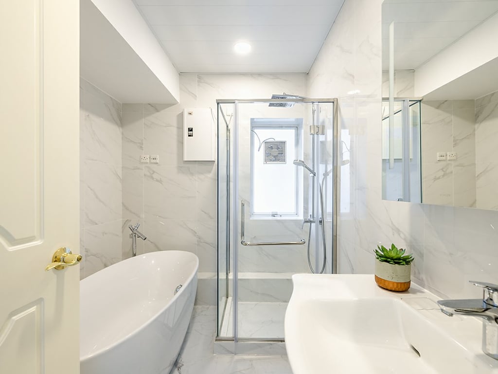 https://img.propertyraptor.com/cdn-cgi/imagedelivery/KD5bF_AFL0JDTbKLWF7z9g/ap8/ap8_001/hornet/prp/img/18864eb2a76cd4e9f7268eaabee00c34.jpg/public
