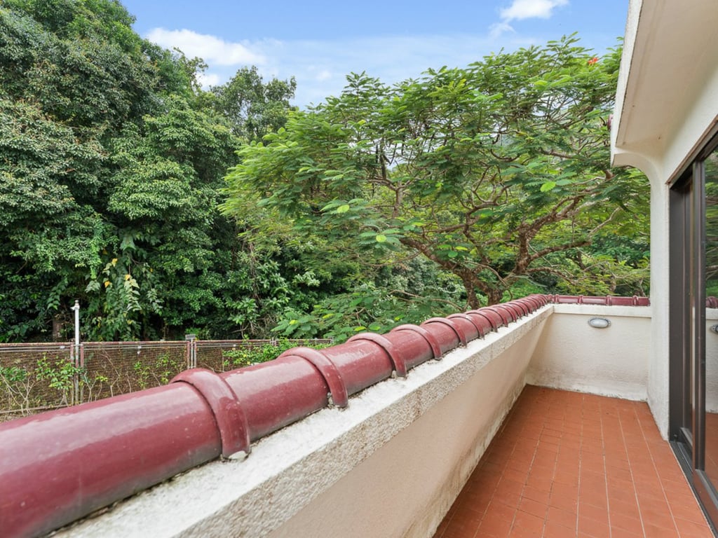 https://img.propertyraptor.com/cdn-cgi/imagedelivery/KD5bF_AFL0JDTbKLWF7z9g/ap8/ap8_001/hornet/prp/img/1898fcc4e980a24e8fb31eeaa4222d8e.jpg/public