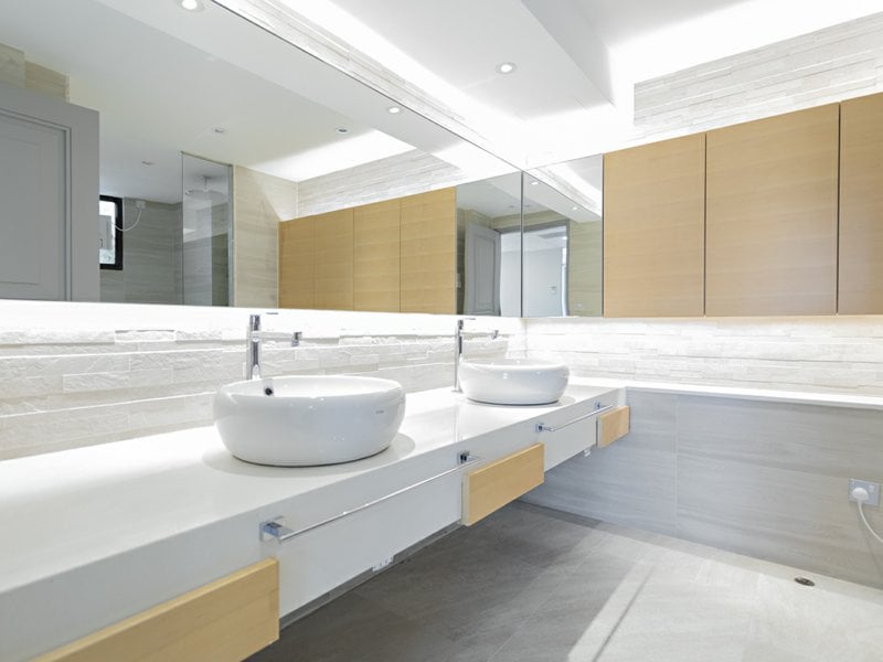 https://img.propertyraptor.com/cdn-cgi/imagedelivery/KD5bF_AFL0JDTbKLWF7z9g/ap8/ap8_001/hornet/prp/img/18b0d1dce8936da8f50f46c65bfff2eb.jpg/public