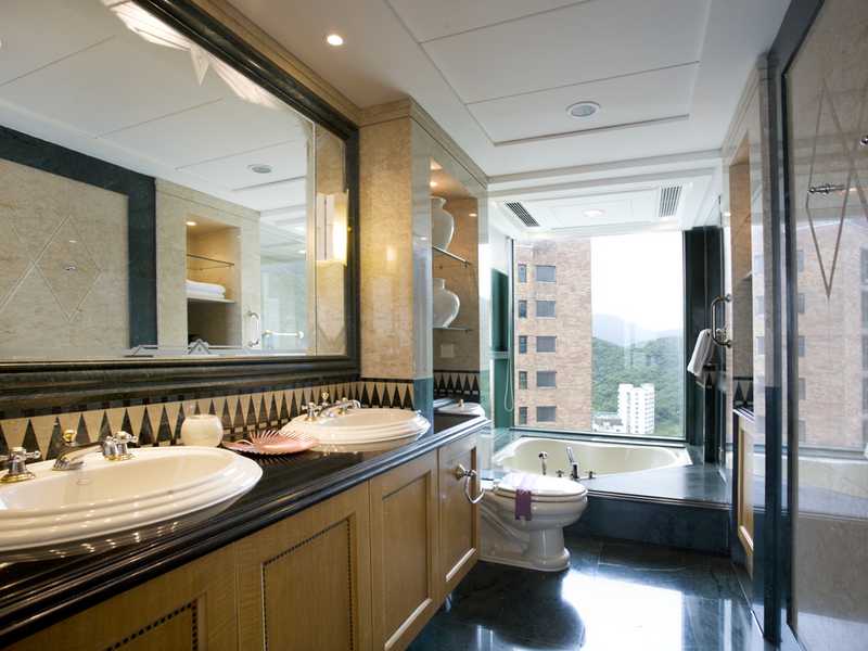 127 Repulse Bay Road