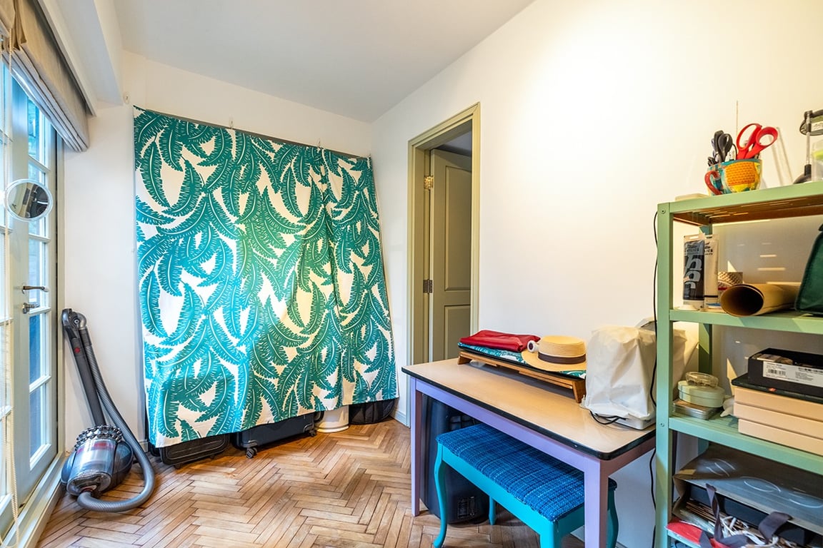https://img.propertyraptor.com/cdn-cgi/imagedelivery/KD5bF_AFL0JDTbKLWF7z9g/ap8/ap8_001/hornet/prp/img/18ea9b5950c5d7ed7aa96f0a173c77f2-wtm.jpg/public