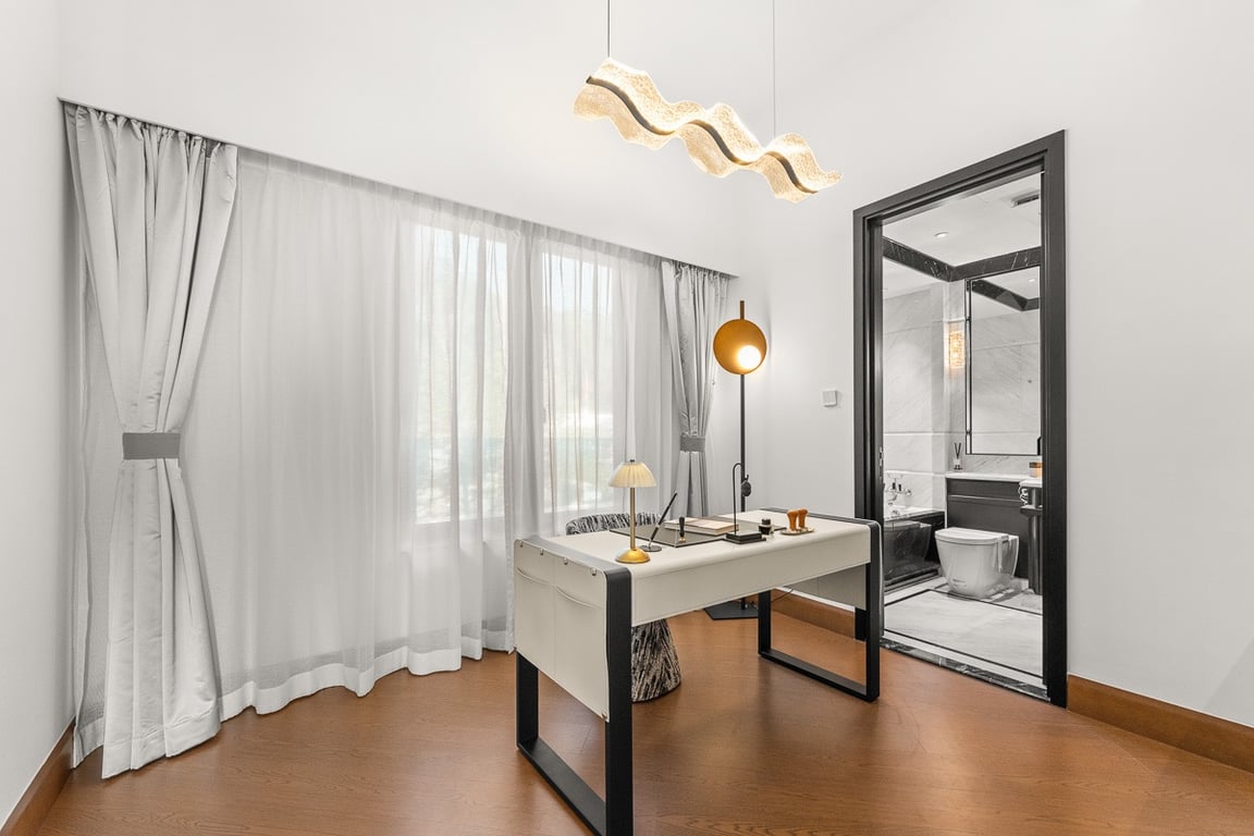 https://img.propertyraptor.com/cdn-cgi/imagedelivery/KD5bF_AFL0JDTbKLWF7z9g/ap8/ap8_001/hornet/prp/img/1901c64d3a5247a163279d155f1a8d9d-wtm.jpg/public